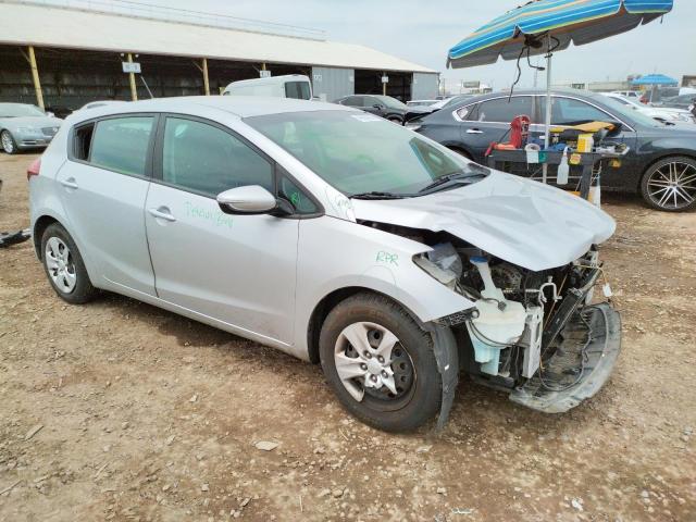 Photo 4 from auction – 2017 KIA FORTE LX with VIN KNAFK5A83H5719860