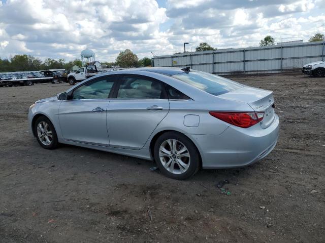Фото 2 с аукциона – 2012 HYUNDAI SONATA SE с VIN 5NPEC4AC7CH314605