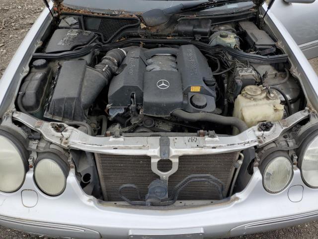Photo 11 from auction – 2001 MERCEDES-BENZ E 320 4MAT with VIN WDBJF82J91X053830