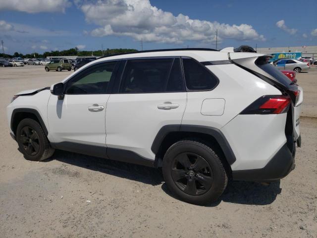Photo 2 from auction – 2019 TOYOTA RAV4 XLE with VIN JTMW1RFVXKD034988