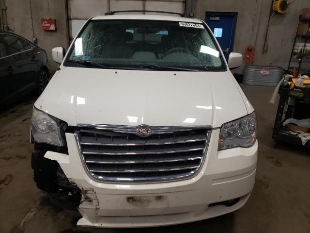 Photo 5 from auction – 2010 CHRYSLER TOWN & COU with VIN 2A4RR5DX6AR337257