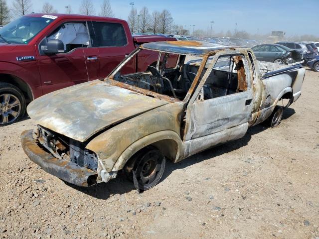 GMC SONOMA 2003 with VIN 1GTCS19X138280093 - Photo from auction
