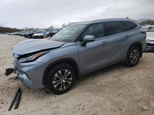 TOYOTA HIGHLANDER 2022 with VIN 5TDGZRBH8NS207431 - Photo from auction