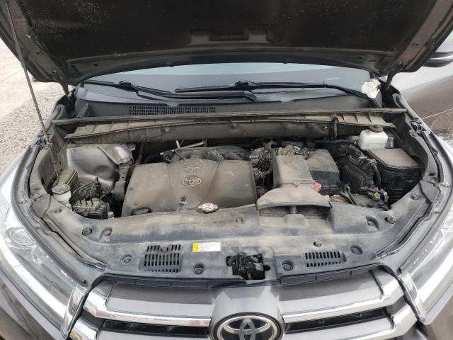 Photo 11 from auction – 2019 TOYOTA HIGHLANDER with VIN 5TDDZRFH6KS711680