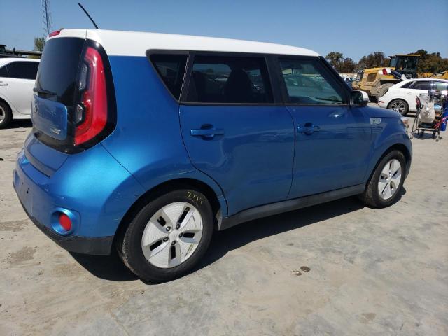 Photo 3 from auction – 2015 KIA SOUL EV with VIN KNDJP3AE6F7002072