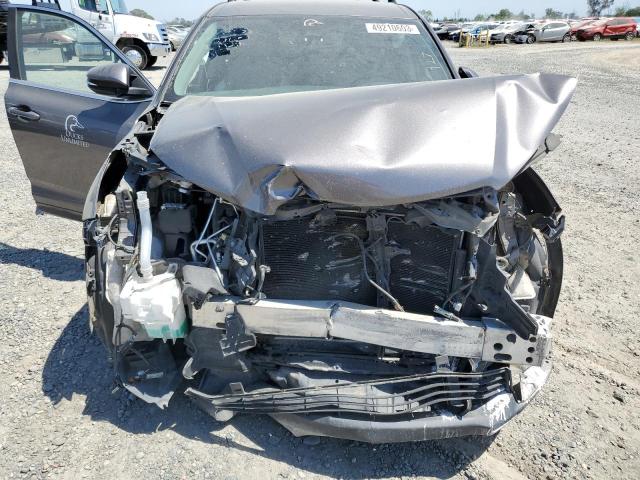 Фото 11 с аукциона – 2017 TOYOTA HIGHLANDER с VIN 5TDBZRFH5HS421575