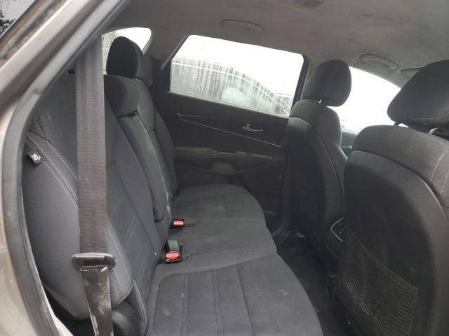 Photo 11 from auction – 2016 KIA SORENTO LX with VIN 5XYPG4A59GG129337