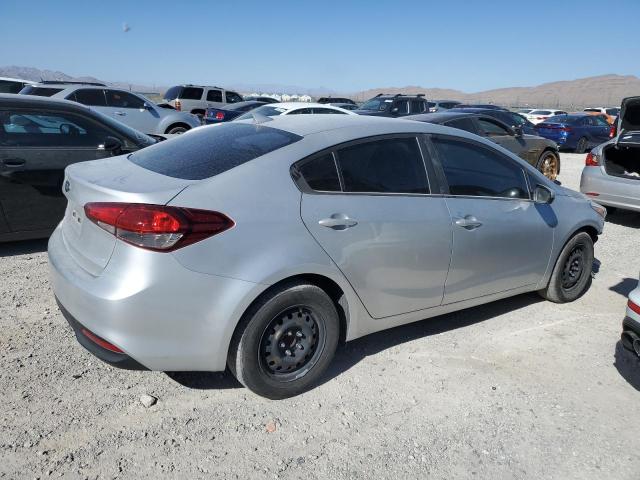 Photo 3 from auction – 2017 KIA FORTE LX with VIN 3KPFK4A71HE041554