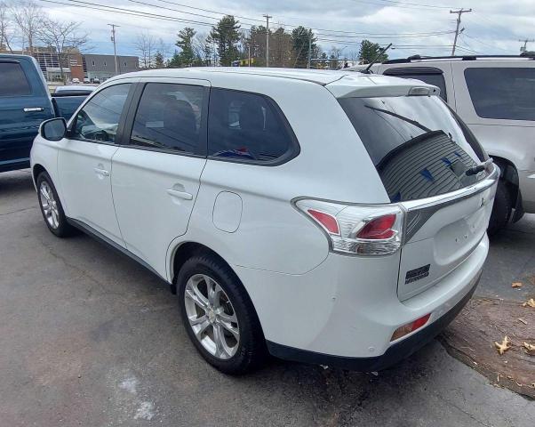 Photo 3 from auction – 2014 MITSUBISHI OUTLANDER with VIN JA4AZ3A33EZ012144
