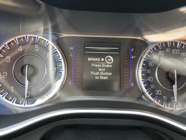 Photo 9 from auction – 2015 CHRYSLER 200 LIMITE with VIN 1C3CCCAB0FN505106