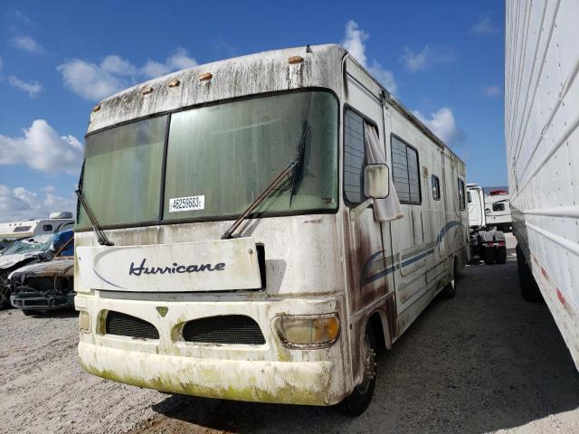 Photo 2 from auction – 2000 FOUR HURRICANE with VIN 3FCMF53S8YJA06813