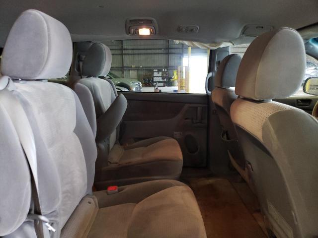 Photo 11 from auction – 2010 TOYOTA SIENNA CE with VIN 5TDKK4CC0AS337086