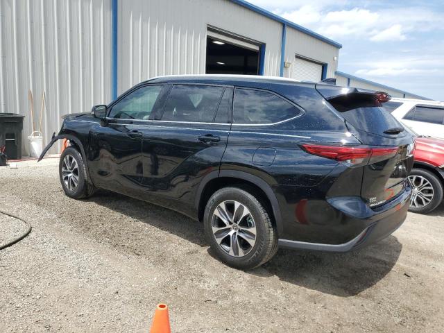 Photo 2 from auction – 2022 TOYOTA HIGHLANDER with VIN 5TDGZRAHXNS559735