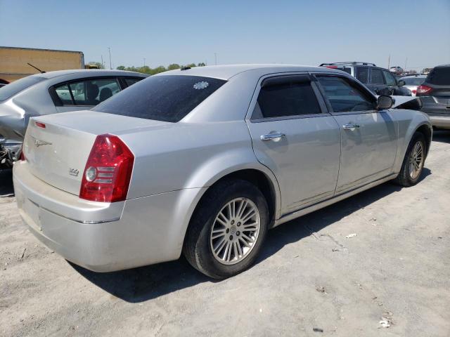 Photo 3 from auction – 2010 CHRYSLER 300 TOURIN with VIN 2C3CA1CV5AH329480
