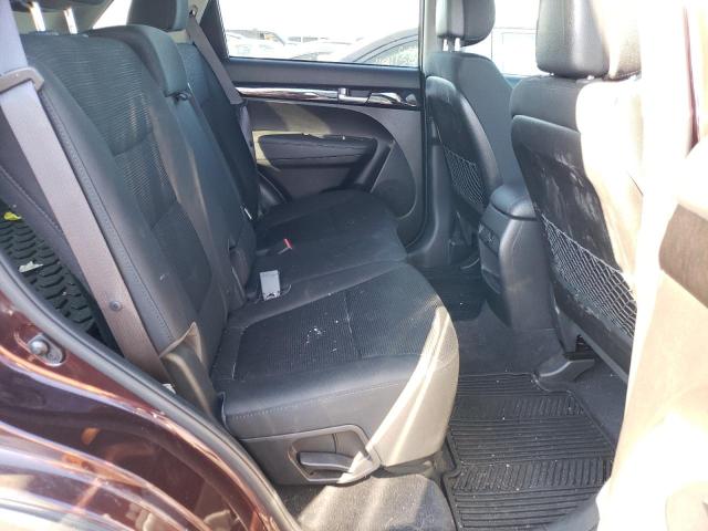 Photo 9 from auction – 2015 KIA SORENTO LX with VIN 5XYKTCA65FG634265