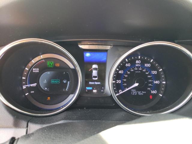 Photo 9 from auction – 2012 HYUNDAI SONATA HYB with VIN KMHEC4A41CA042306