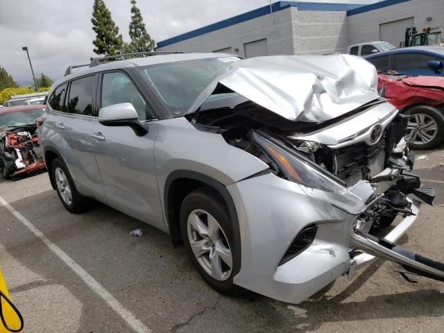 Photo 4 from auction – 2022 TOYOTA HIGHLANDER with VIN 5TDZZRAH5NS115249