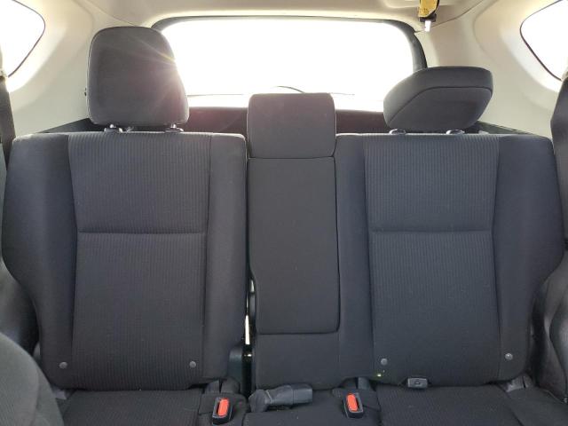 Photo 10 from auction – 2017 TOYOTA RAV4 LE with VIN JTMZFREVXHJ103723