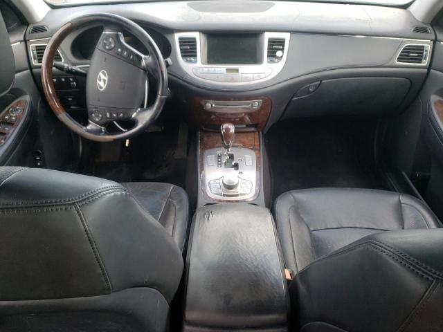 Photo 8 from auction – 2010 HYUNDAI GENESIS 4. with VIN KMHGC4DF2AU095999