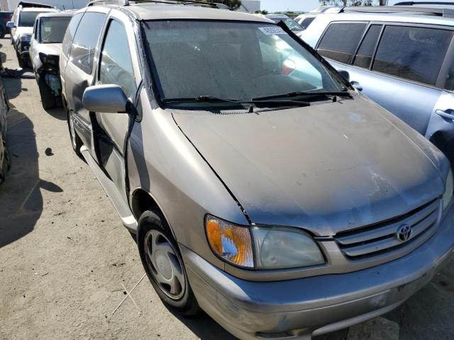 Photo 4 from auction – 2002 TOYOTA SIENNA LE with VIN 4T3ZF13C62U473742