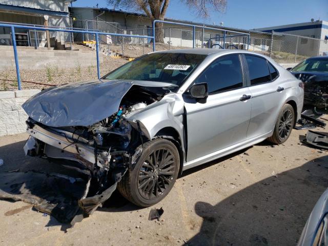 TOYOTA CAMRY SE 2022 with VIN 4T1G11AK2NU058656 - Photo from auction