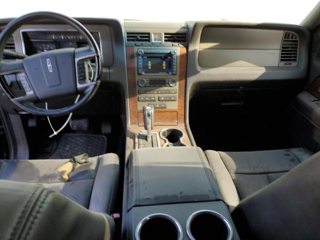 Photo 8 from auction – 2012 LINCOLN NAVIGATOR with VIN 5LMJJ3J51CEL01972