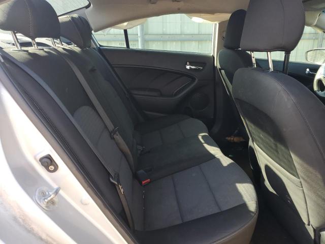Photo 10 from auction – 2015 KIA FORTE LX with VIN KNAFX4A67F5370113