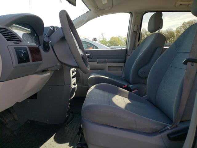 Photo 7 from auction – 2010 CHRYSLER TOWN & COU with VIN 2A4RR4DE2AR374055