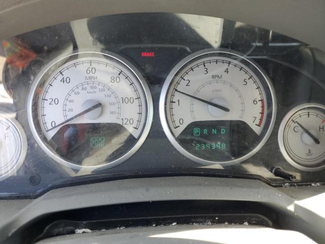 Photo 9 from auction – 2010 CHRYSLER TOWN & COU with VIN 2A4RR5D19AR217853