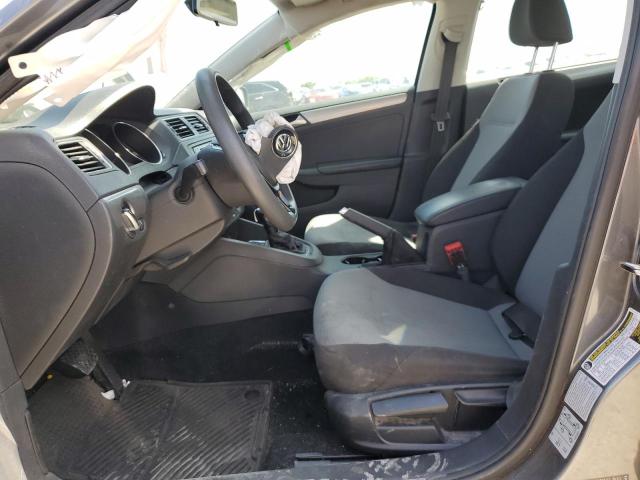 Photo 7 from auction – 2017 VOLKSWAGEN JETTA S with VIN 3VW2B7AJ4HM365841