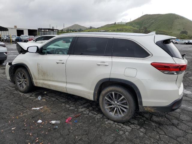 Photo 2 from auction – 2018 TOYOTA HIGHLANDER with VIN 5TDKZRFH8JS536774