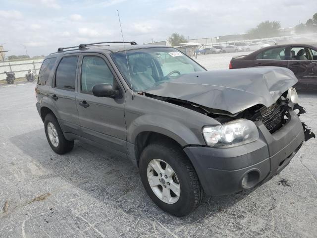 Photo 4 from auction – 2005 FORD ESCAPE XLT with VIN 1FMYU93185DA03675