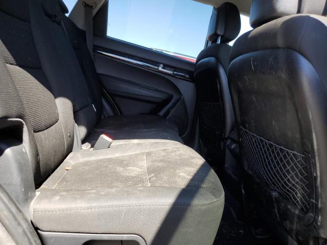 Photo 11 from auction – 2014 KIA SORENTO LX with VIN 5XYKT3A64EG527366