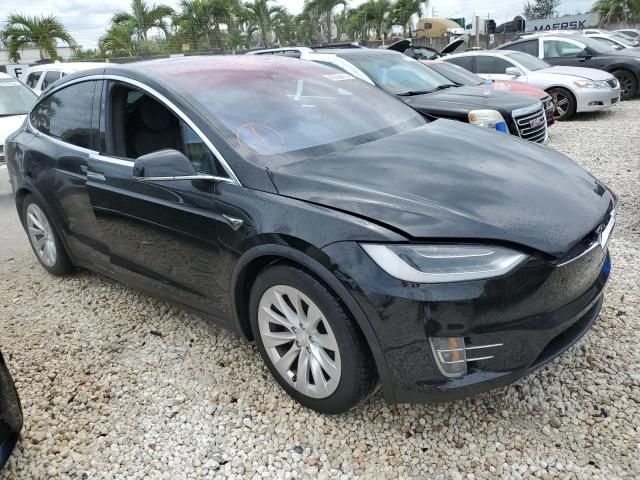 Photo 4 from auction – 2017 TESLA MODEL X with VIN 5YJXCDE23HF060942