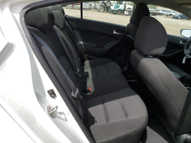 Zdjęcie 10 z aukcji – 2017 KIA FORTE LX z VIN 3KPFK4A78HE045908