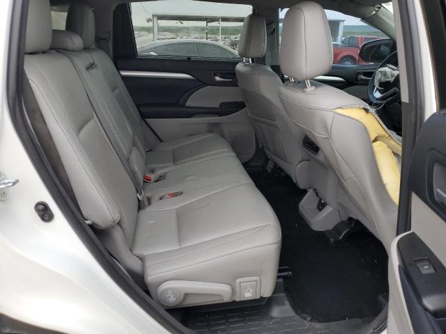 Photo 11 from auction – 2016 TOYOTA HIGHLANDER with VIN 5TDKKRFH6GS175753