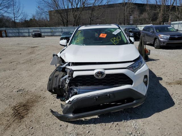 Photo 5 from auction – 2020 TOYOTA RAV4 XLE with VIN JTMP1RFV5LD525703