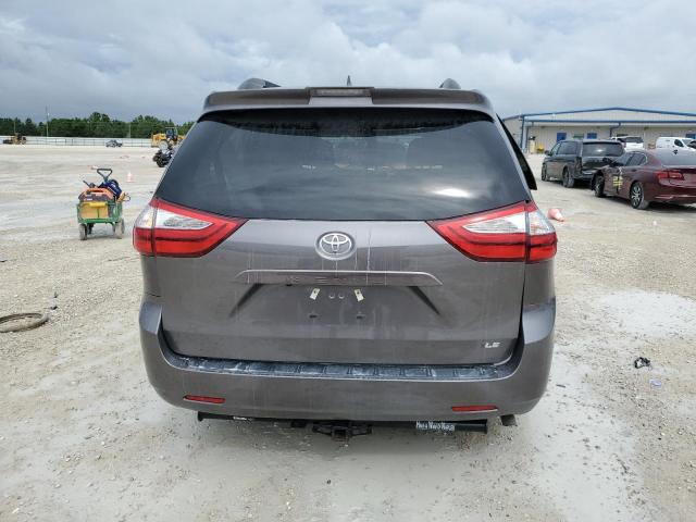 Photo 6 from auction – 2018 TOYOTA SIENNA LE with VIN 5TDKZ3DC9JS937478