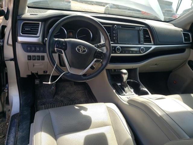 Photo 8 from auction – 2018 TOYOTA HIGHLANDER with VIN 5TDDZRFH3JS857324