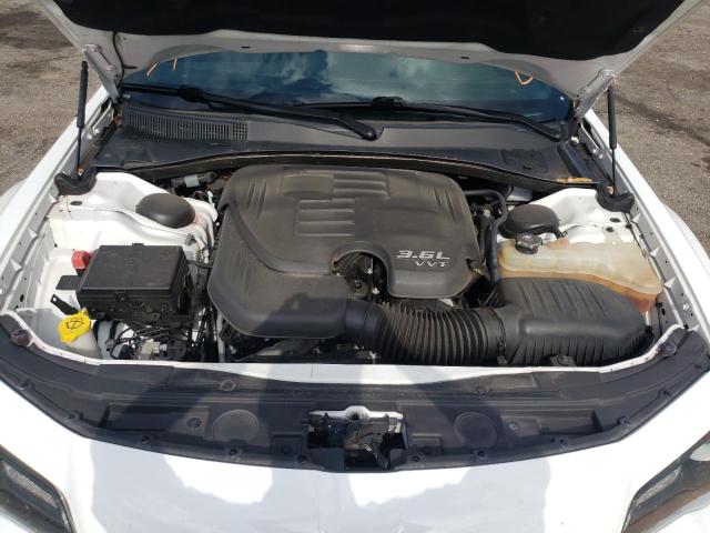 Photo 11 from auction – 2019 CHRYSLER 300 S with VIN 2C3CCABG7KH515665