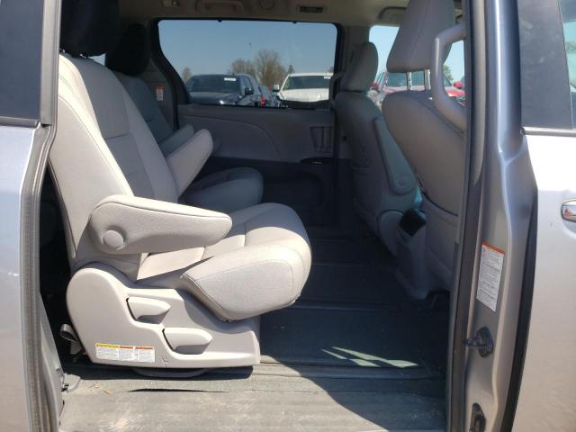 Photo 11 from auction – 2015 TOYOTA SIENNA XLE with VIN 5TDDK3DC7FS126525
