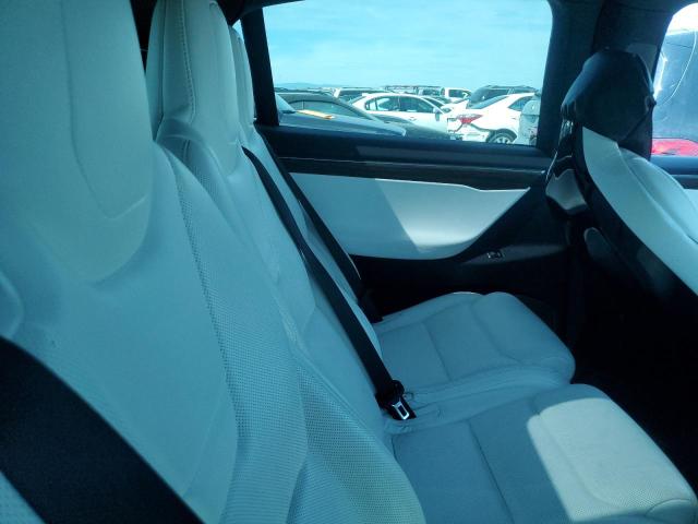 Photo 11 from auction – 2016 TESLA MODEL X with VIN 5YJXCAE45GF001079