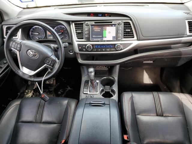 Photo 8 from auction – 2019 TOYOTA HIGHLANDER with VIN 5TDKZRFH4KS330689