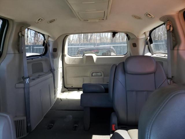 Photo 10 from auction – 2008 CHRYSLER TOWN & COU with VIN 2A8HR54P58R613125
