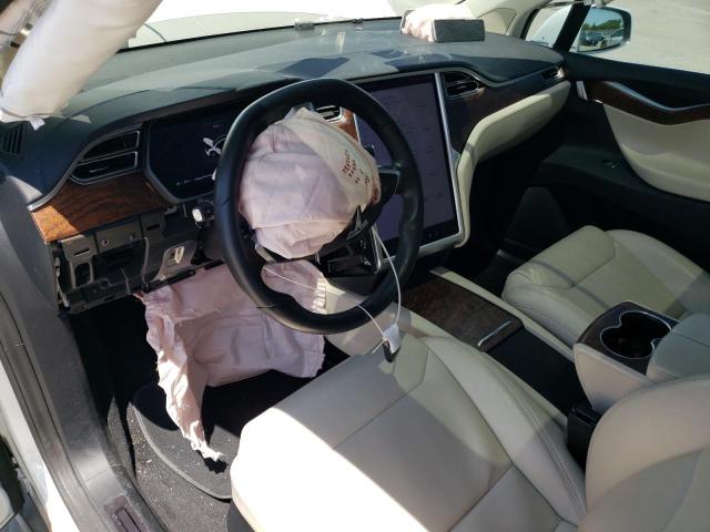 Photo 8 from auction – 2017 TESLA MODEL X with VIN 5YJXCDE25HF065656