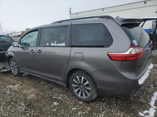 Photo 2 from auction – 2018 TOYOTA SIENNA LE with VIN 5TDJZ3DC1JS198134