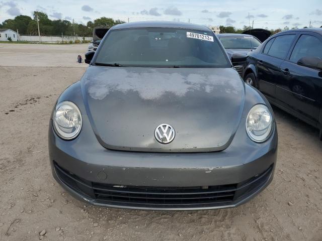 Photo 5 from auction – 2013 VOLKSWAGEN BEETLE with VIN 3VWFP7AT8DM631067