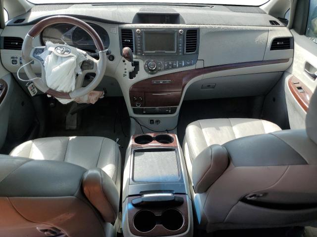 Photo 8 from auction – 2011 TOYOTA SIENNA XLE with VIN 5TDYK3DC6BS132490