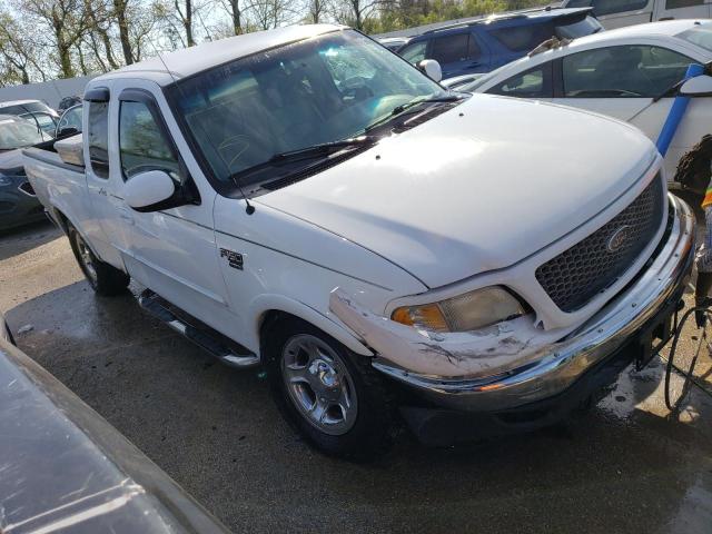 Photo 4 from auction – 2000 FORD F150 with VIN 1FTRX18W0YNC00361