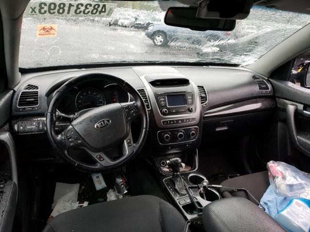 Photo 8 from auction – 2014 KIA SORENTO LX with VIN 5XYKTCA60EG434215